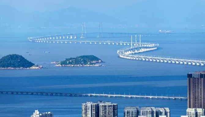 這才是我們同心建設(shè)的香港，這才是廣大香港青年的模樣！