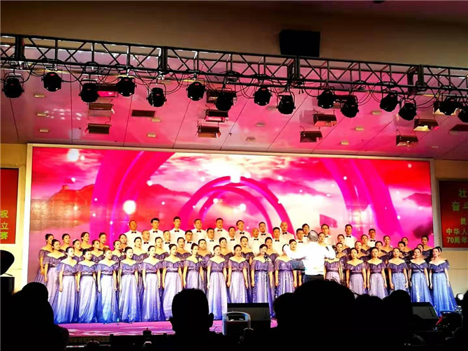 昆明高新區(qū)舉辦慶祝中華人民共和國成立70周年群眾合唱比賽