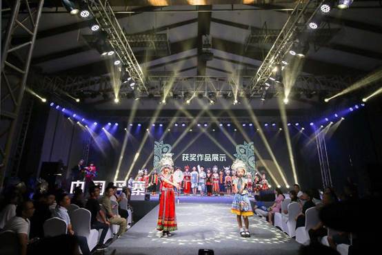 1124923390_15668111651871n