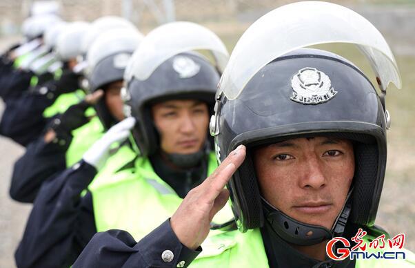 【邊疆黨旗紅】冰雪鑄忠魂 赤誠護(hù)“天路”