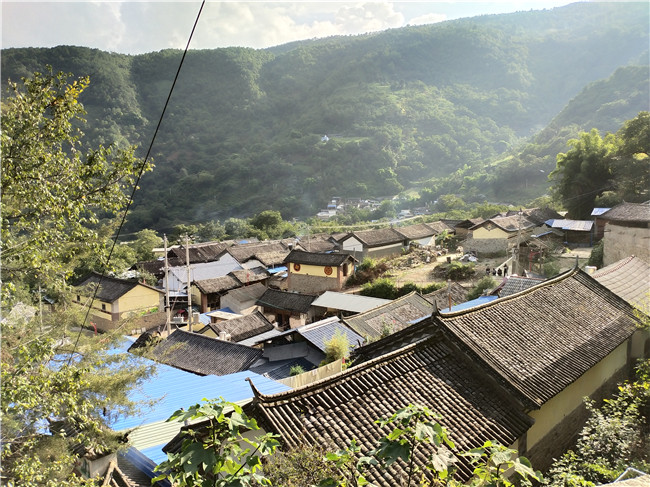 高發(fā)村村貌。記者刁鳳云攝