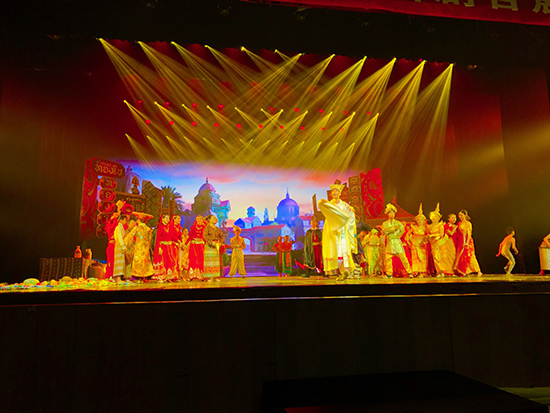 演出現(xiàn)場-記者-周然攝