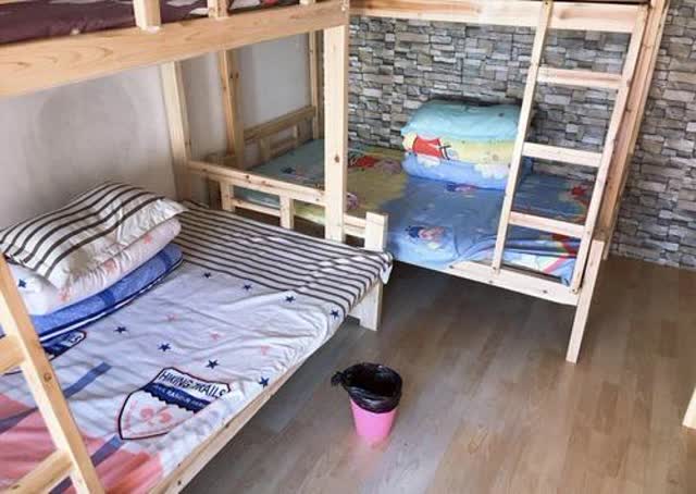 開屏新聞記者暗訪昆明“群租房”亂象2