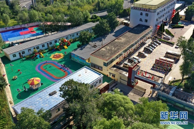 （在習(xí)近平新時(shí)代中國特色社會主義思想指引下——新時(shí)代新作為新篇章·總書記關(guān)心的百姓身邊事·圖文互動）（1）特別的愛，給特別的你——特殊教育的別樣風(fēng)景