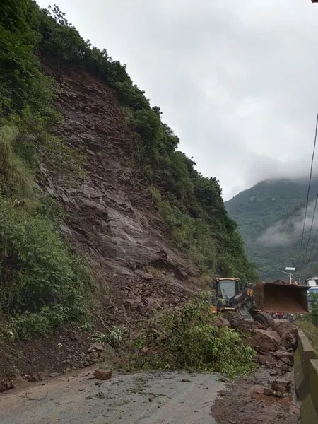 640.webp (1) 640.webp (1)