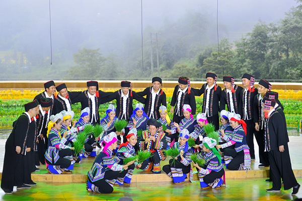 演出現(xiàn)場(chǎng)4   朱應(yīng)忠 攝