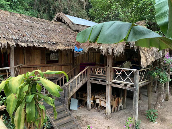 佤族·佤族餐廳1
