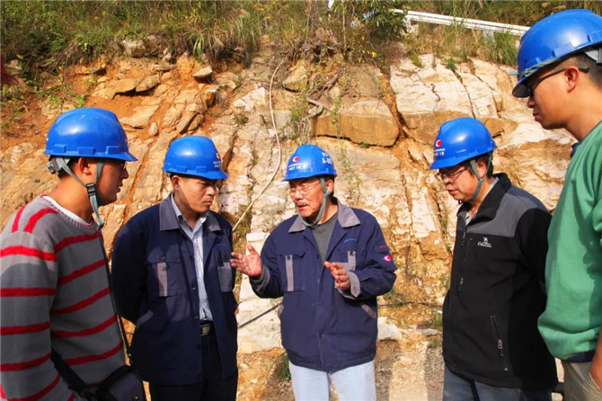 640.webp (8) 640.webp (8)