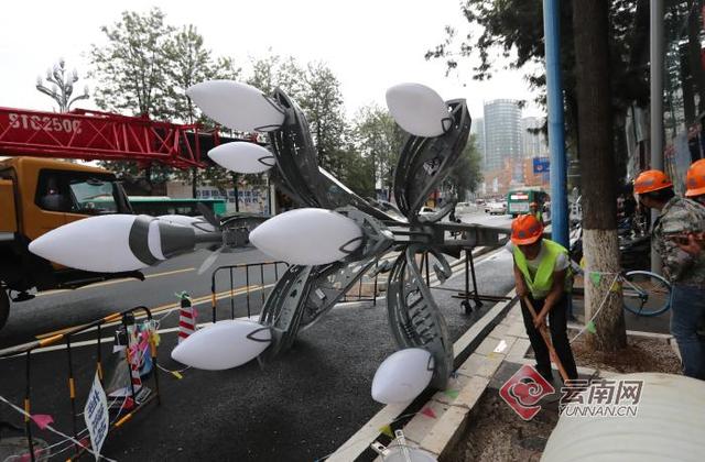 昆明東風(fēng)路道路換新裝 290盞“華燈”即將亮相