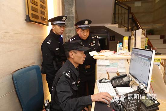 0921_5-(1) 0921_5-(1)