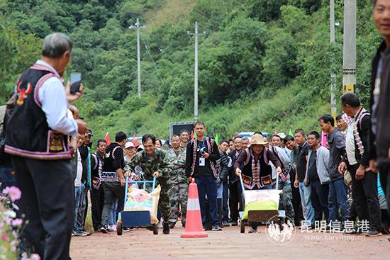 趣味運動會。記者薛江濤攝