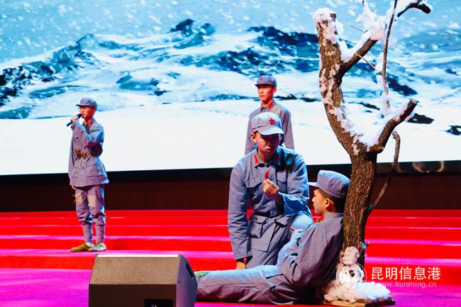 圖五 隆陽(yáng)區(qū)一中表演中學(xué)組一等獎(jiǎng)的作品《軍禮》_副本 圖五 隆陽(yáng)區(qū)一中表演中學(xué)組一等獎(jiǎng)的作品《軍禮》_副本