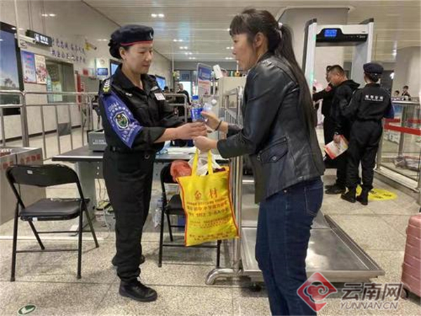 00300927169_7b80cd7d