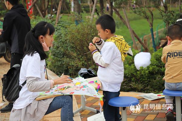 4 趣味扎風(fēng)箏引起孩子興趣。