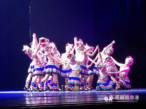 晚會(huì)現(xiàn)場(chǎng)2 晚會(huì)現(xiàn)場(chǎng)2