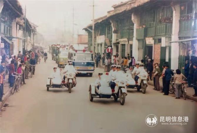 以前邊兜摩托作為警務(wù)車輛很流行