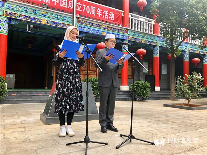 現(xiàn)場(chǎng)詩朗誦。記者上官艷君攝