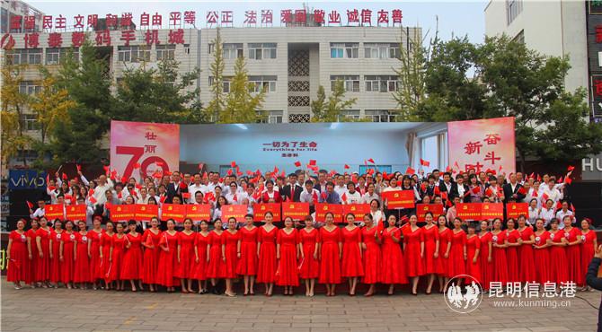 圖3 龍城街道黨工委聯(lián)合轄區(qū)內(nèi)15家黨建聯(lián)盟單位參加活動(dòng)。