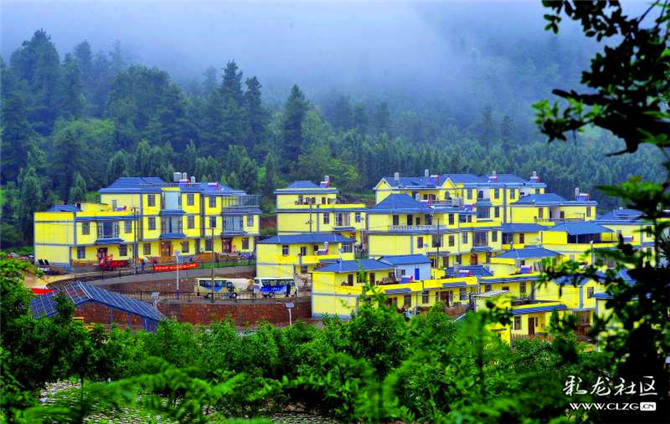 4、盤龍區(qū)阿子營街道果東村委會大水井村民小組的搬遷安置房。彩龍社區(qū)網(wǎng)友周三火 攝