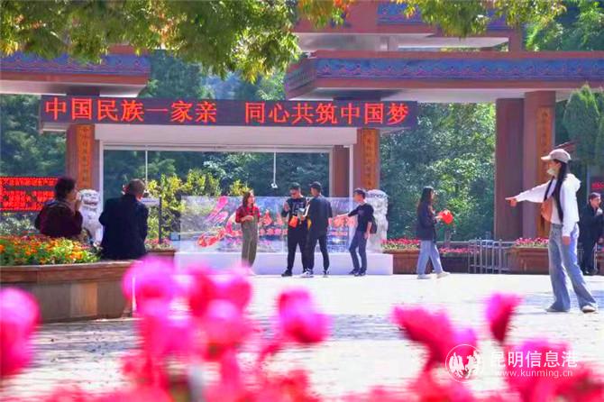 webwxgetmsgimg (2) webwxgetmsgimg (2)