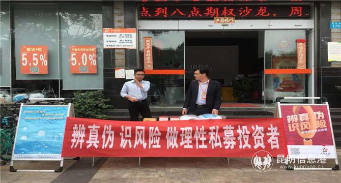 下載 (1) 下載 (1)