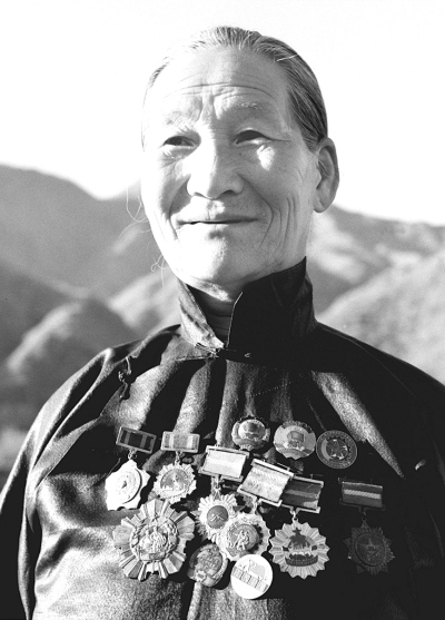 “子弟兵的母親”戎冠秀