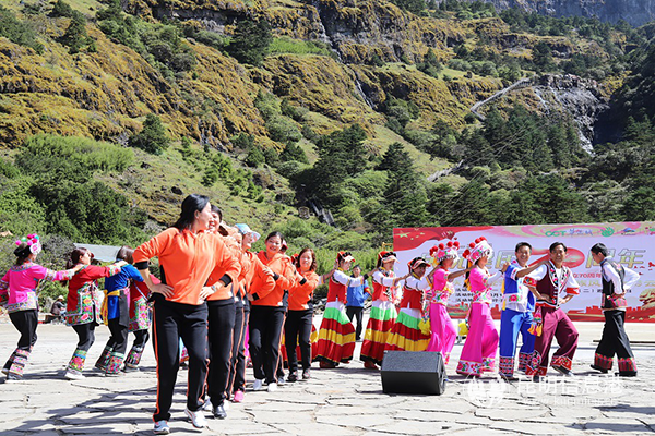 紅歌新唱 紅歌新唱