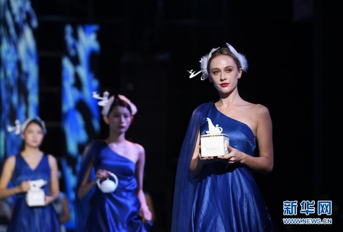 (新華視界)(3)福建:2019德化中國(guó)白文化旅游節(jié)開幕