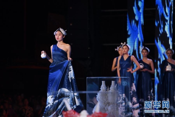 (新華視界)(4)福建:2019德化中國(guó)白文化旅游節(jié)開幕