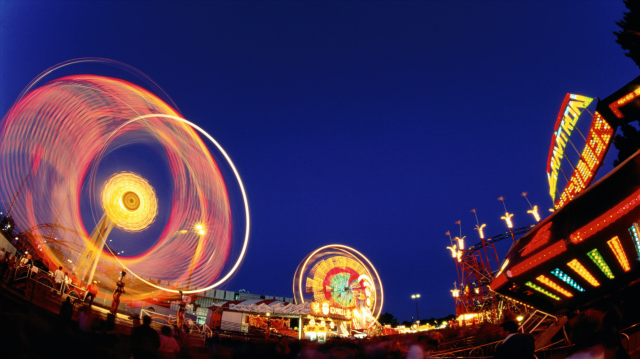 七彩云南·歡樂(lè)世界主題樂(lè)園