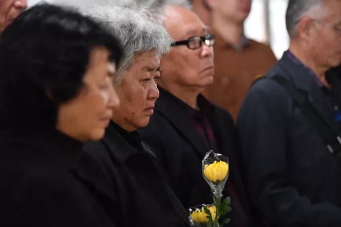 致敬！醫(yī)學(xué)伉儷雙雙捐獻(xiàn)遺體，時(shí)隔10余年“重逢”在“講臺(tái)”上