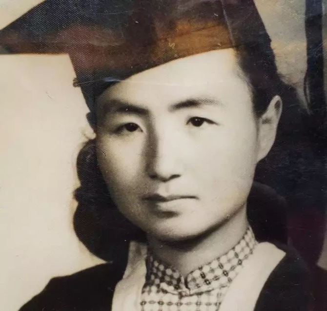 致敬！醫(yī)學(xué)伉儷雙雙捐獻(xiàn)遺體，時(shí)隔10余年“重逢”在“講臺(tái)”上