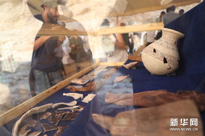 埃及盧克索首次發(fā)現(xiàn)古代工業(yè)區(qū)遺跡 (國際·圖文互動(dòng))(1)埃及盧克索首次發(fā)現(xiàn)古代工業(yè)區(qū)遺跡