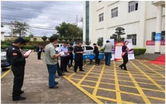 進企業(yè)。新華保險云南分公司供圖