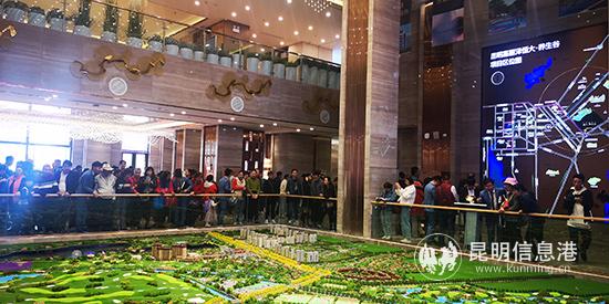 活動(dòng)現(xiàn)場(chǎng)營銷中心內(nèi)部