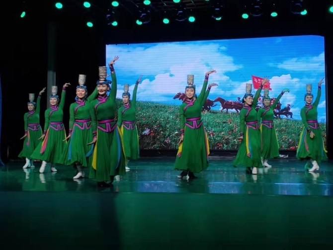 烏蘭牧騎的表演