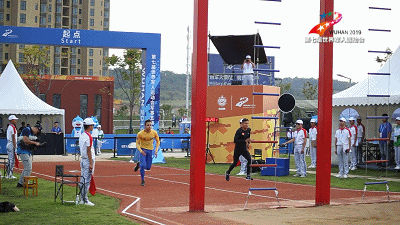 破紀(jì)錄拿金牌，這些中國(guó)軍人讓人服氣！