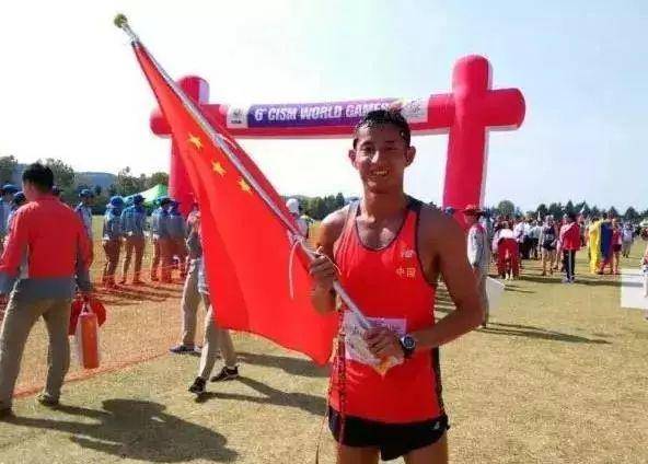 破紀(jì)錄拿金牌，這些中國(guó)軍人讓人服氣！