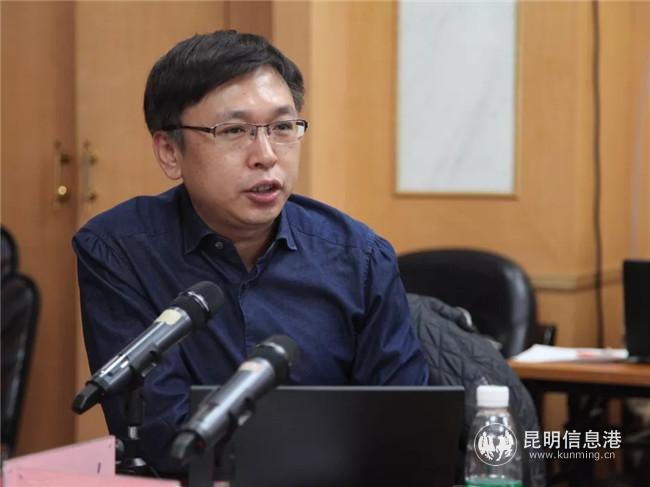 中國傳媒大學(xué)教授  索亞斌