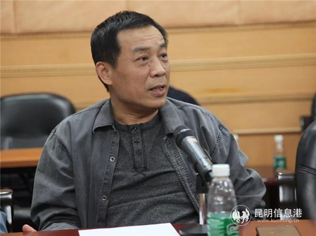 中影集團(tuán)一級導(dǎo)演   江平