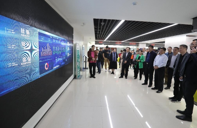 鳳舞展翅啟新程 全國網(wǎng)媒總編輯走進中國(山東)自貿(mào)試驗區(qū) 濟南片區(qū)感嘆濟南更加開放