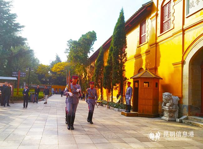 云南陸軍講武堂舉行的換崗操演儀式。記者江楓 攝