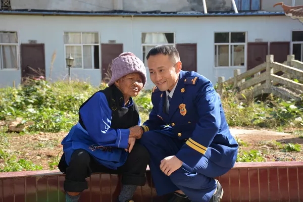 640.webp (1) 640.webp (1)