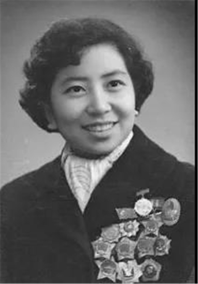 1573219091090_812_212x3038