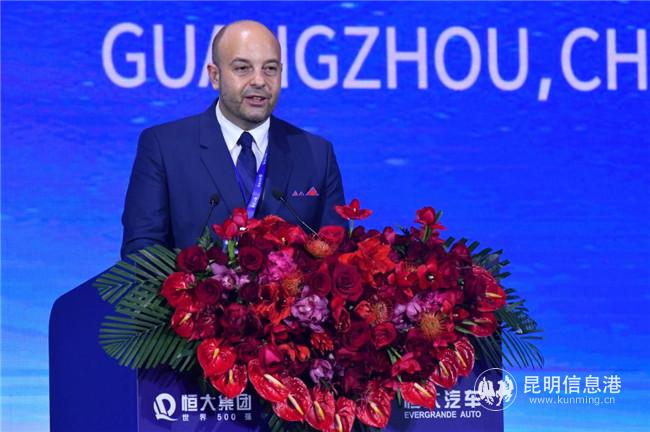 德國(guó)愛達(dá)克集團(tuán)全球CEO Cosimo De Carlo發(fā)言 德國(guó)愛達(dá)克集團(tuán)全球CEO Cosimo De Carlo發(fā)言