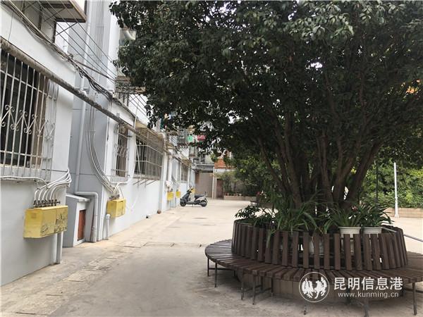 170FD2AC0C4F33E6F2805120E2DF34E4 170FD2AC0C4F33E6F2805120E2DF34E4