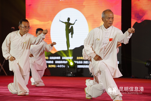 周佳明 龍宇丹攝 供圖2_副本 周佳明 龍宇丹攝 供圖2_副本