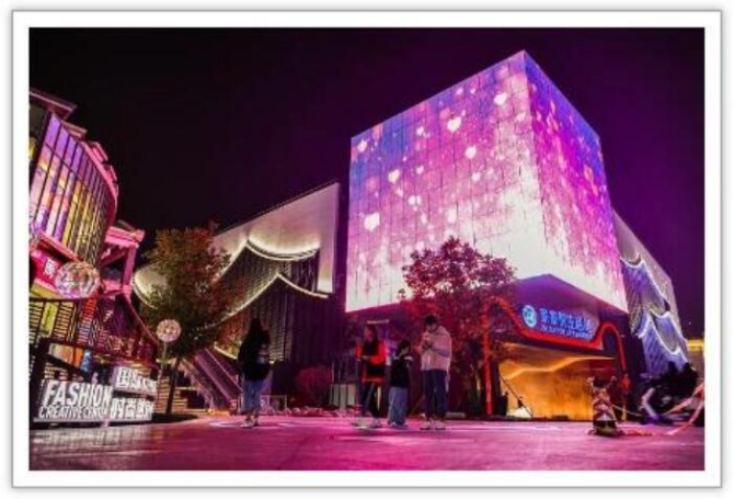 亞洲頂級(jí)設(shè)計(jì)師 國(guó)際水準(zhǔn)時(shí)裝秀 “泉城風(fēng)尚”國(guó)際時(shí)裝周今日開場(chǎng)