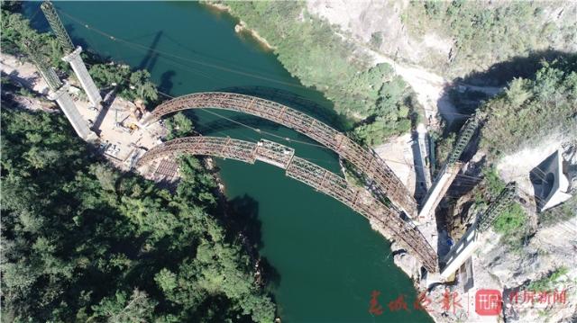 思瀾高速公路瀾滄江特大橋