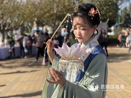 mmexport1575118589829 mmexport1575118589829